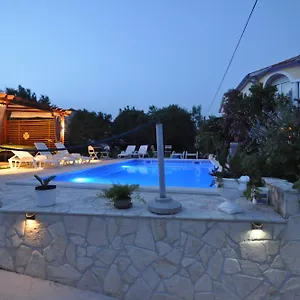 Lav Apartmán Privlaka (Zadar)